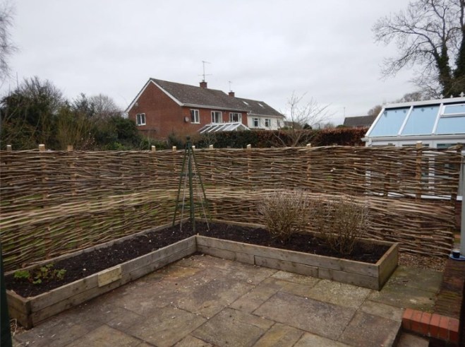 continuous-woven-fence4